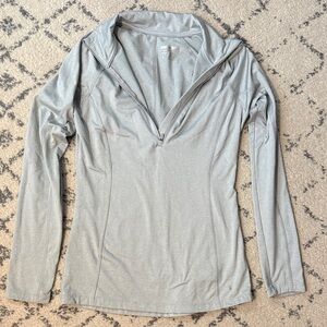 Layer 8 Women's Gray Long Sleeve Top